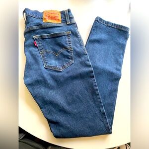 Men Gently used LEVIS💛👖 size:32x32